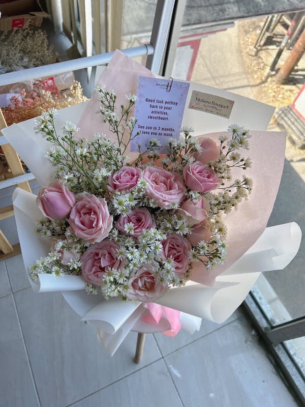 Pink Roses in love (fresh flower)